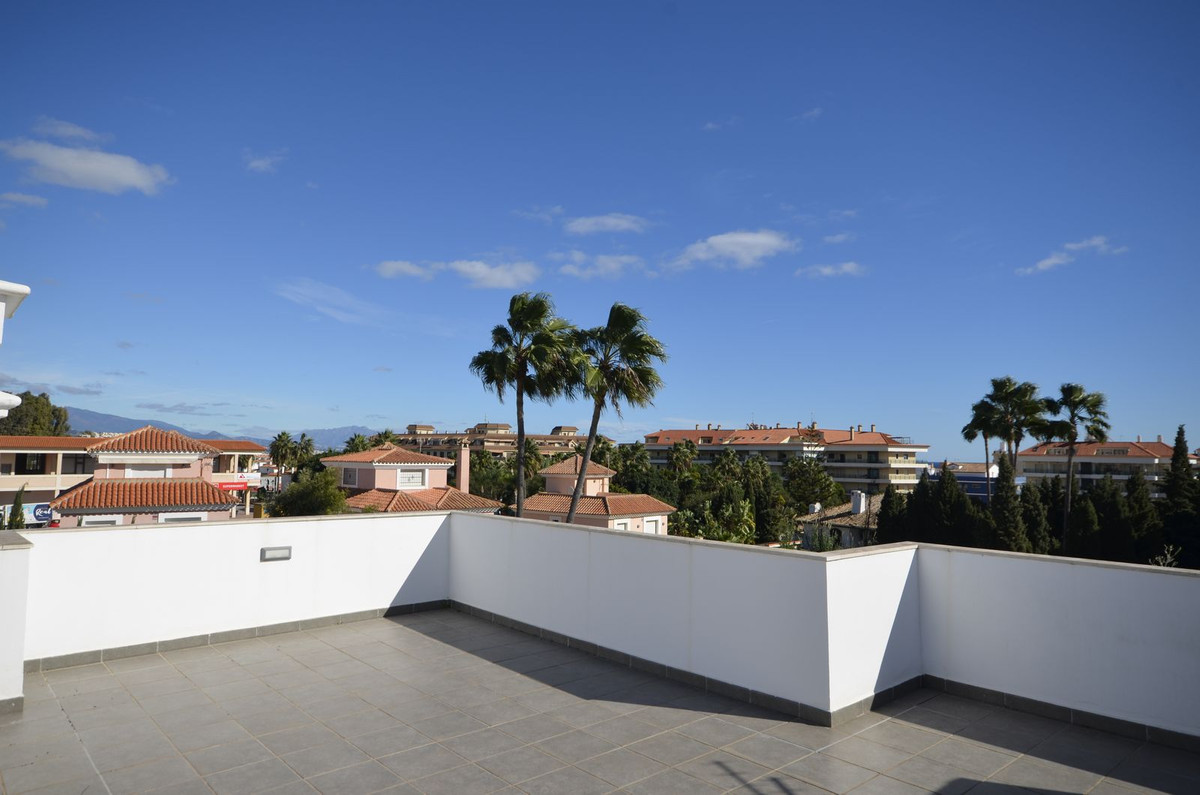 4 Bed Townhouse for sale in Manilva Costa Del Sol, Málaga, Spain