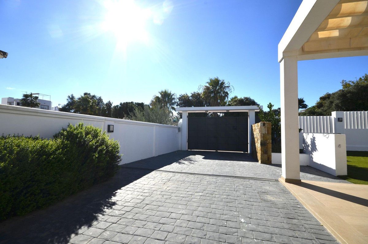 4 Bed Townhouse for sale in Manilva Costa Del Sol, Málaga, Spain