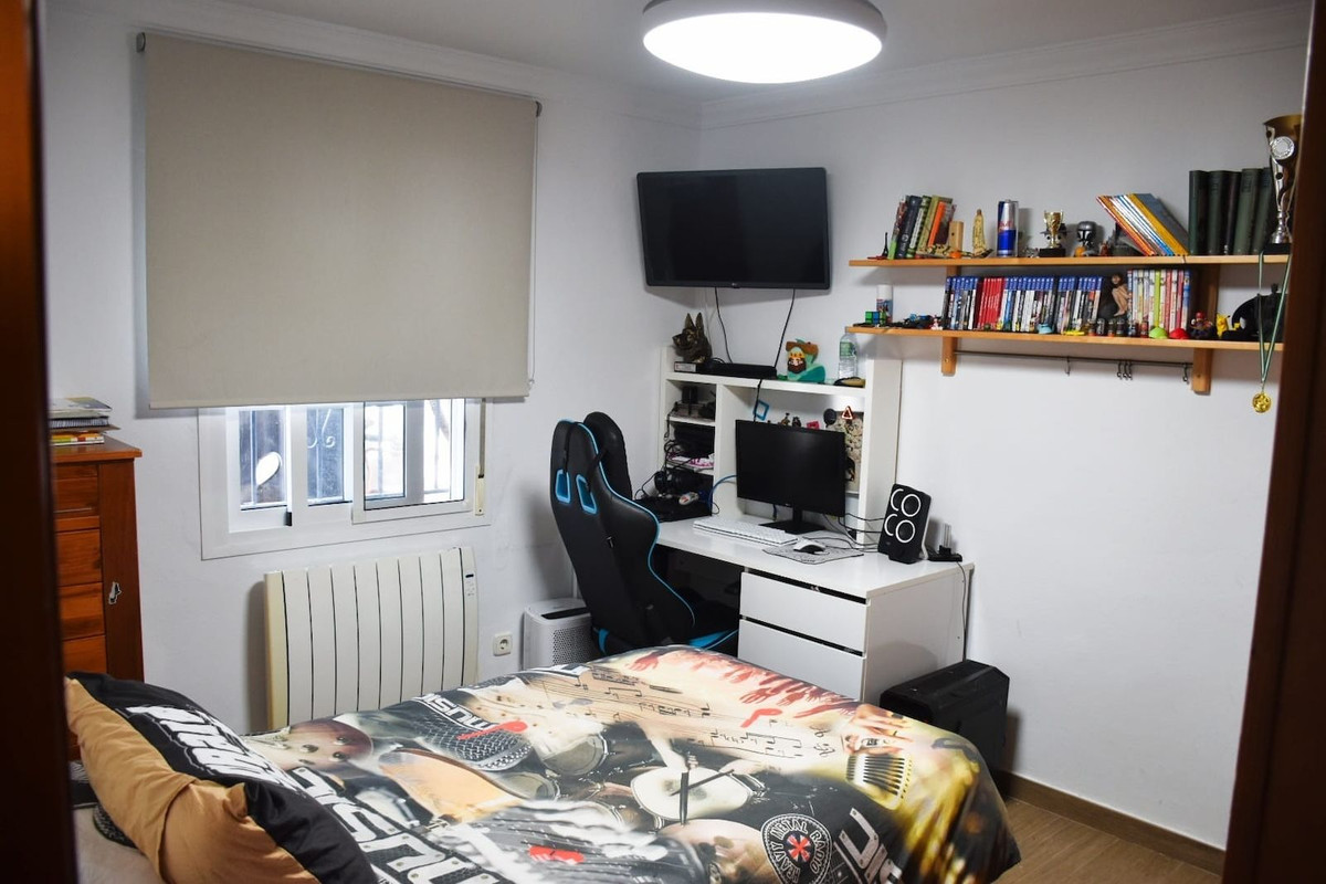 Se vende Villa - Chalet de 3 dormitorios en Costa Del Sol East, Málaga, España