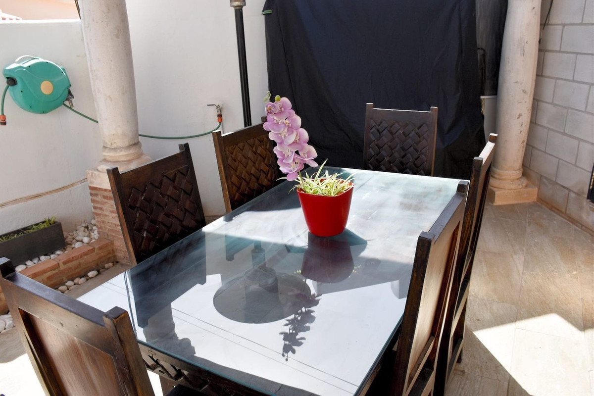 Se vende Villa - Chalet de 3 dormitorios en Costa Del Sol East, Málaga, España