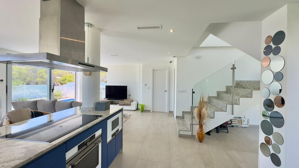 4 Bed Townhouse for sale in Finestrat Costa Blanca, Alicante, Spain