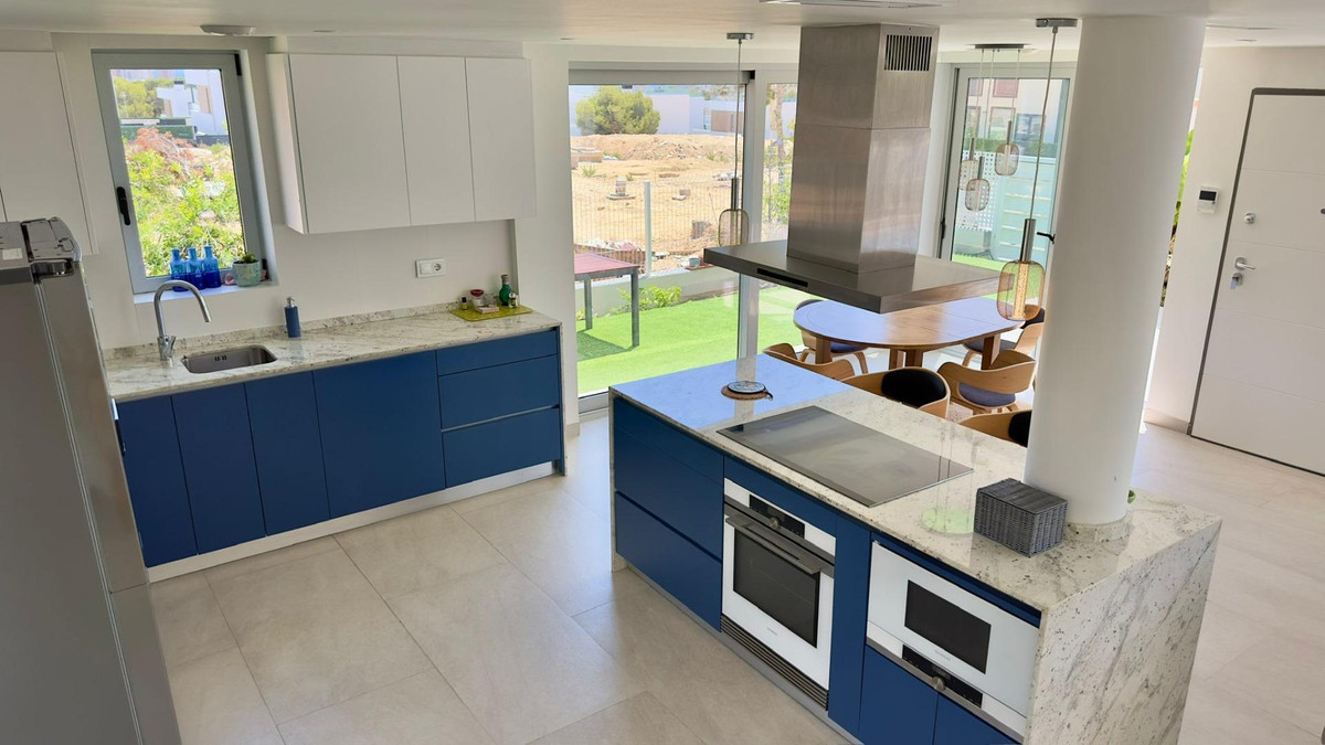 4 Bed Townhouse for sale in Finestrat Costa Blanca, Alicante, Spain