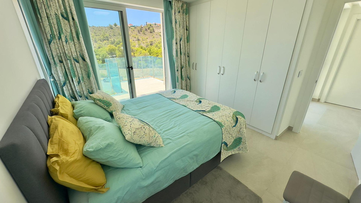 4 Bed Townhouse for sale in Finestrat Costa Blanca, Alicante, Spain