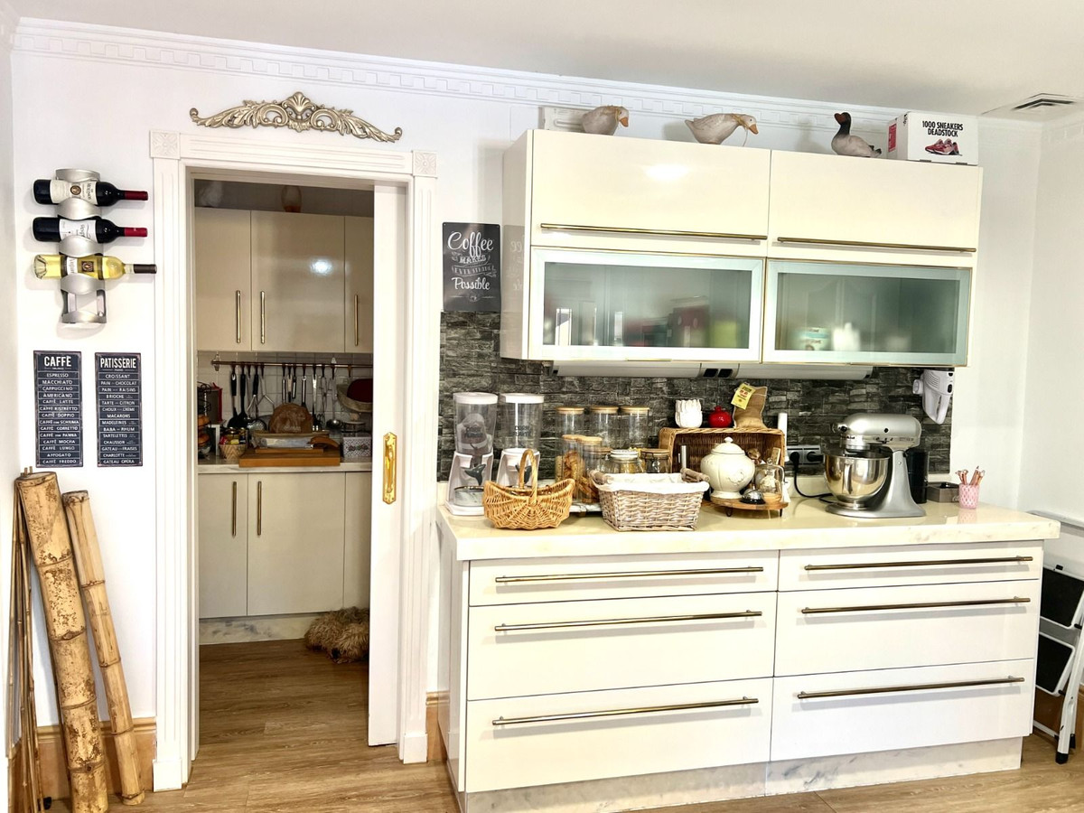 5 Bed Townhouse for sale in Rincón De La Victoria Costa Del Sol East, Málaga, Spain