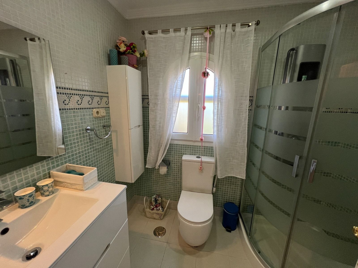 5 Bed Townhouse for sale in Rincón De La Victoria Costa Del Sol East, Málaga, Spain