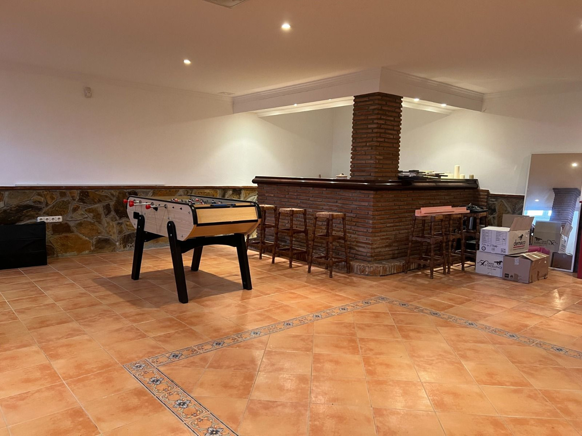 5 Bed Townhouse for sale in Rincón De La Victoria Costa Del Sol East, Málaga, Spain