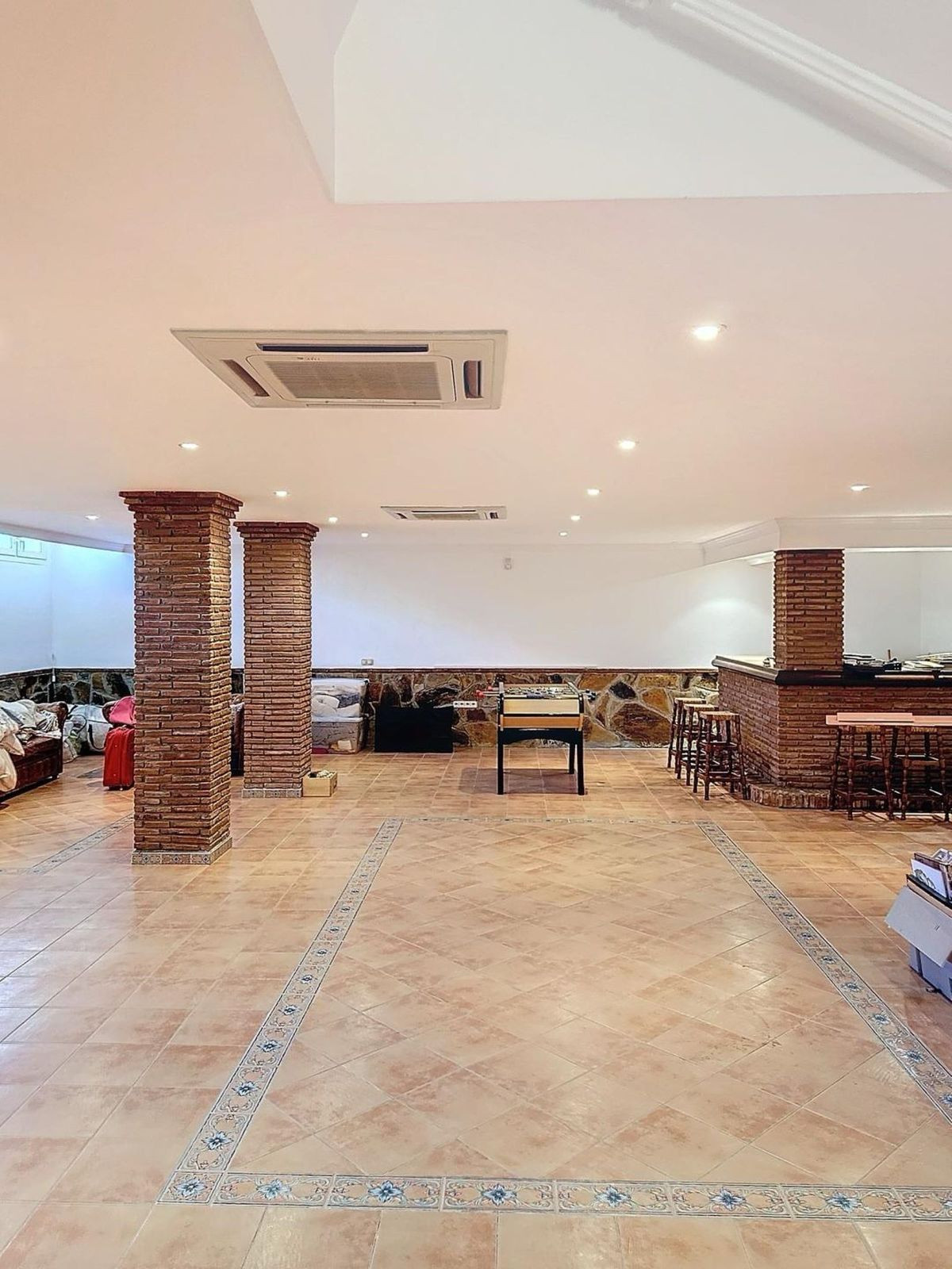 5 Bed Townhouse for sale in Rincón De La Victoria Costa Del Sol East, Málaga, Spain