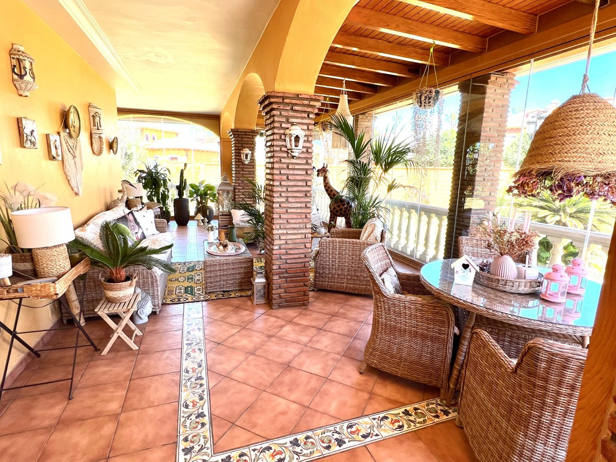 5 Bed Townhouse for sale in Rincón De La Victoria Costa Del Sol East, Málaga, Spain