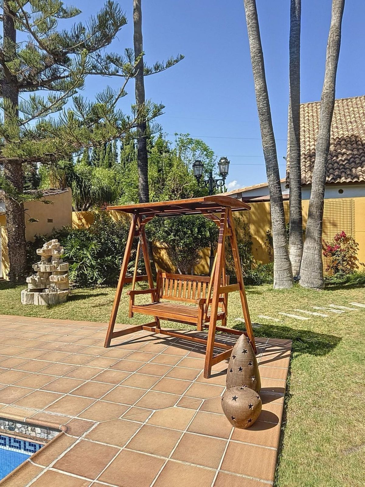 5 Bed Townhouse for sale in Rincón De La Victoria Costa Del Sol East, Málaga, Spain