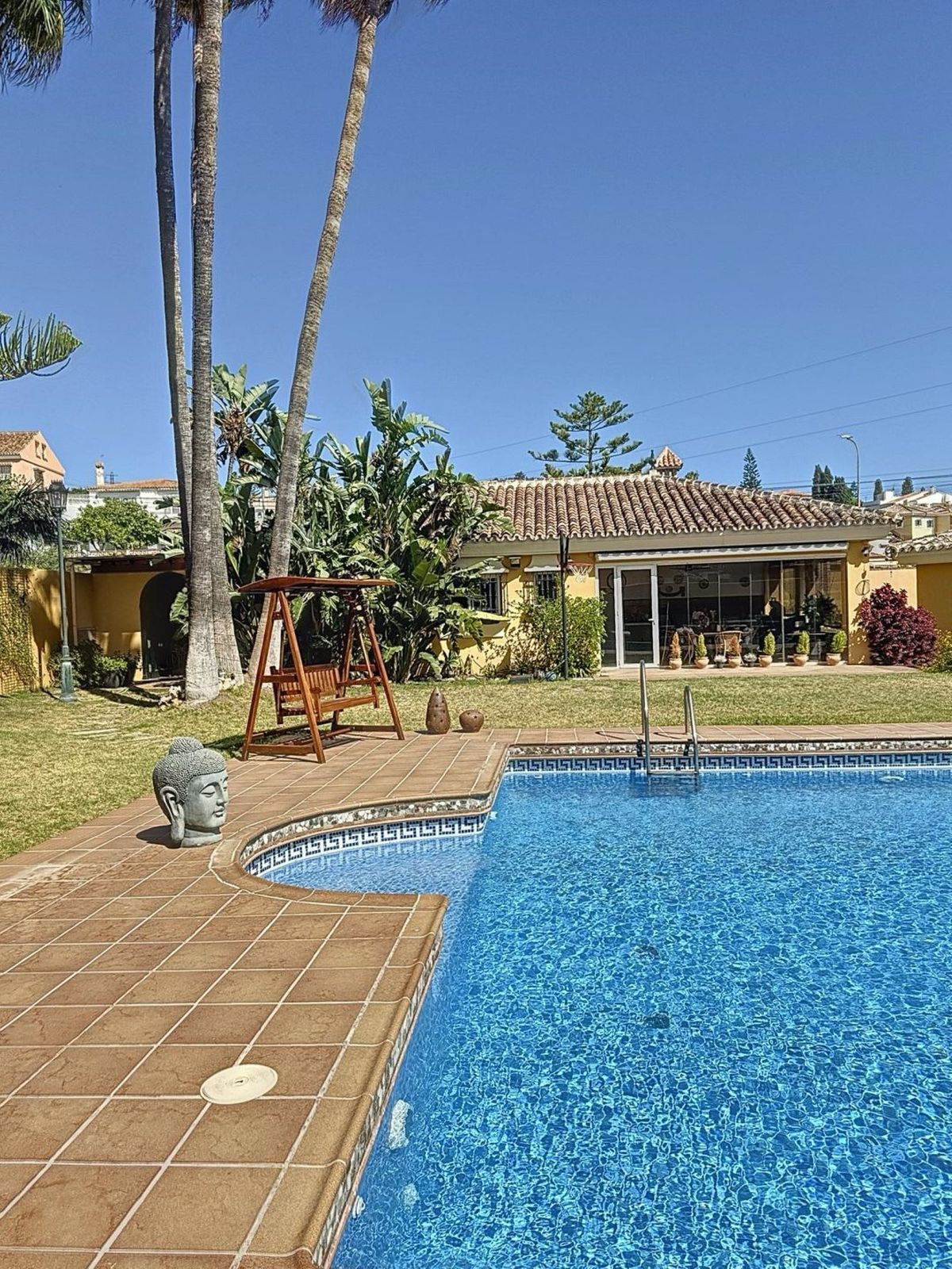 5 Bed Townhouse for sale in Rincón De La Victoria Costa Del Sol East, Málaga, Spain