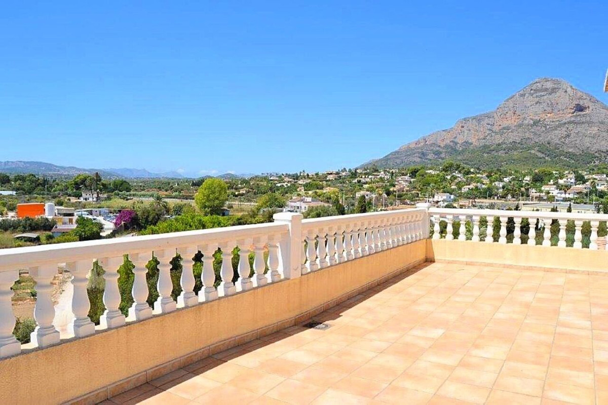 4 Bed Townhouse for sale in Javea Costa Blanca, Alicante, Spain