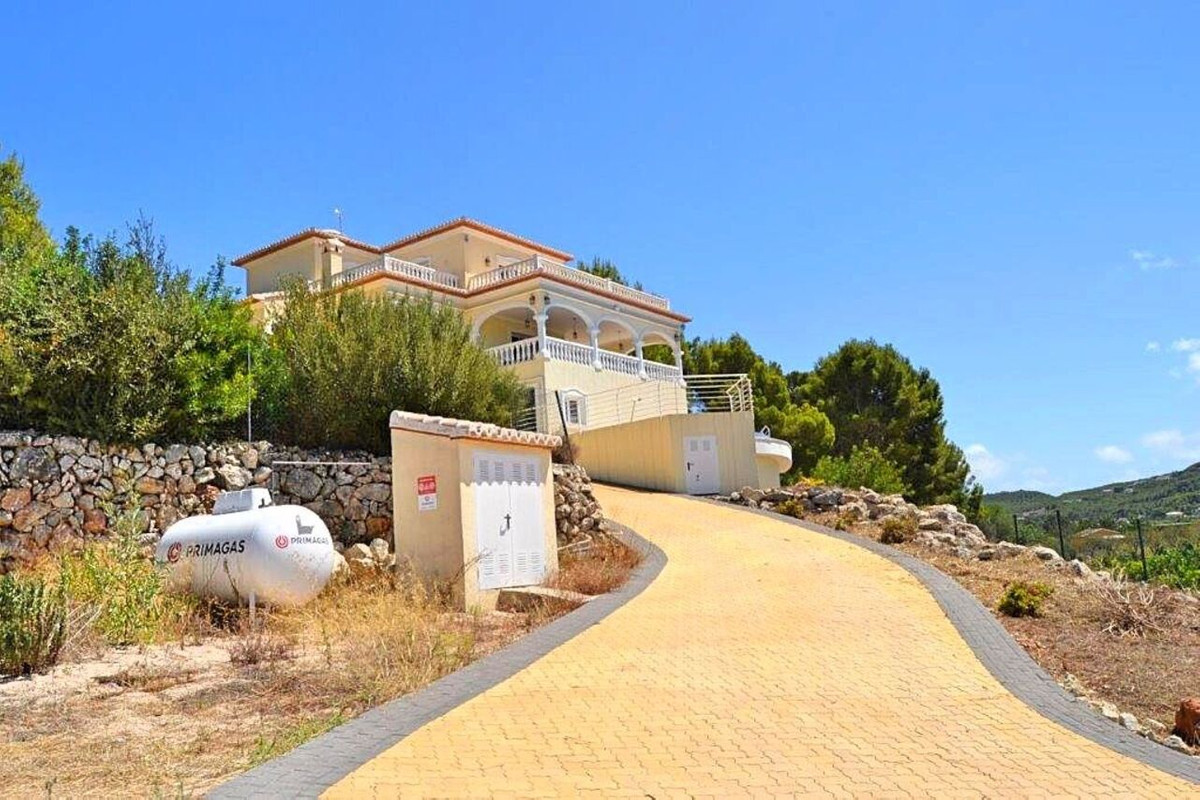 4 Bed Townhouse for sale in Javea Costa Blanca, Alicante, Spain