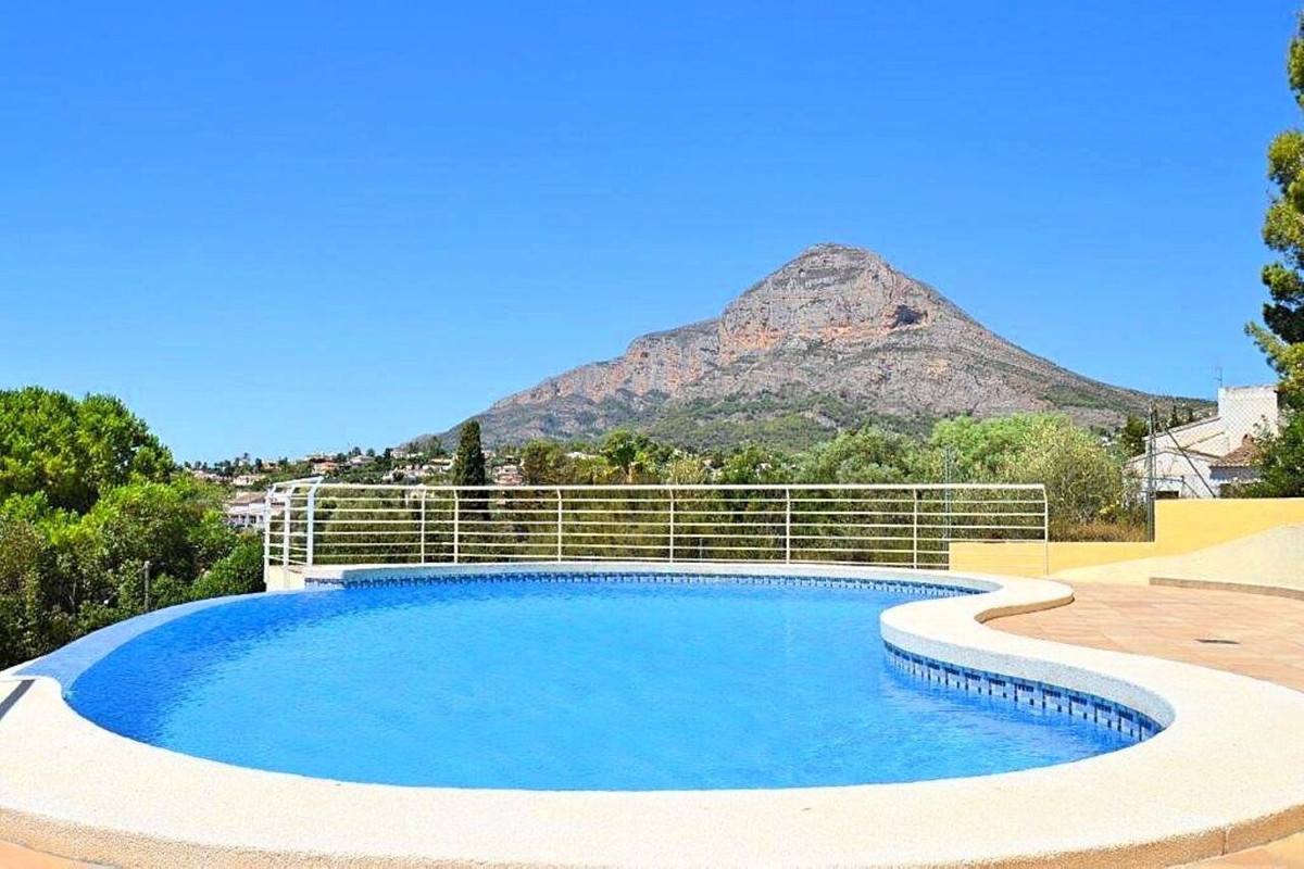 4 Bed Townhouse for sale in Javea Costa Blanca, Alicante, Spain