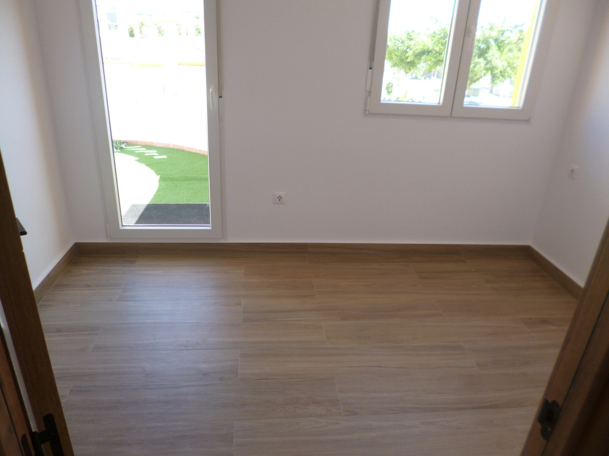 4 Bed Townhouse for sale in Pilar De La Horadada Costa Blanca, Alicante, Spain