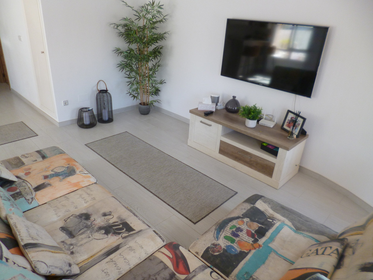 4 Bed Townhouse for sale in Pilar De La Horadada Costa Blanca, Alicante, Spain