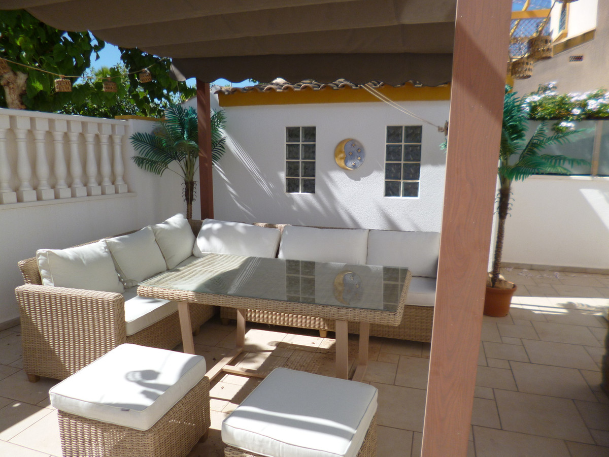 4 Bed Townhouse for sale in Pilar De La Horadada Costa Blanca, Alicante, Spain