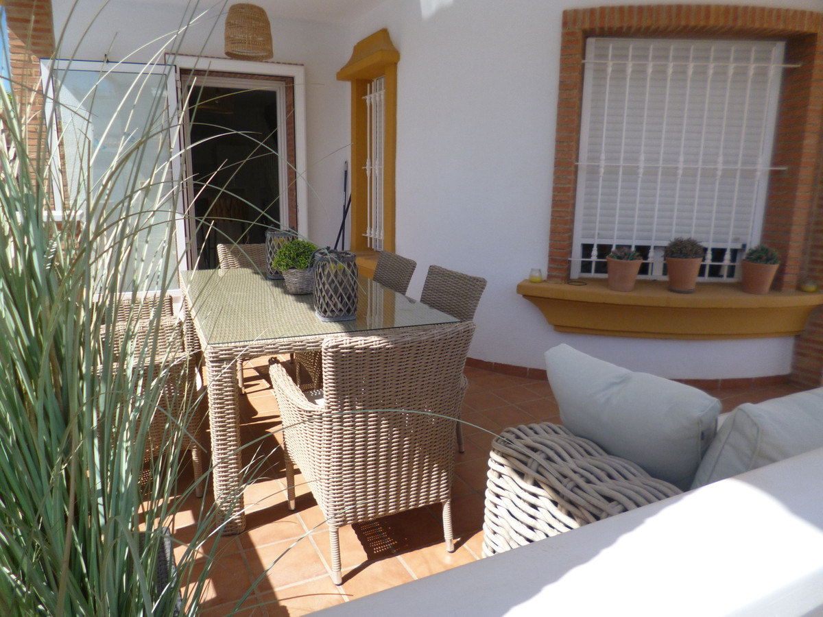 4 Bed Townhouse for sale in Pilar De La Horadada Costa Blanca, Alicante, Spain