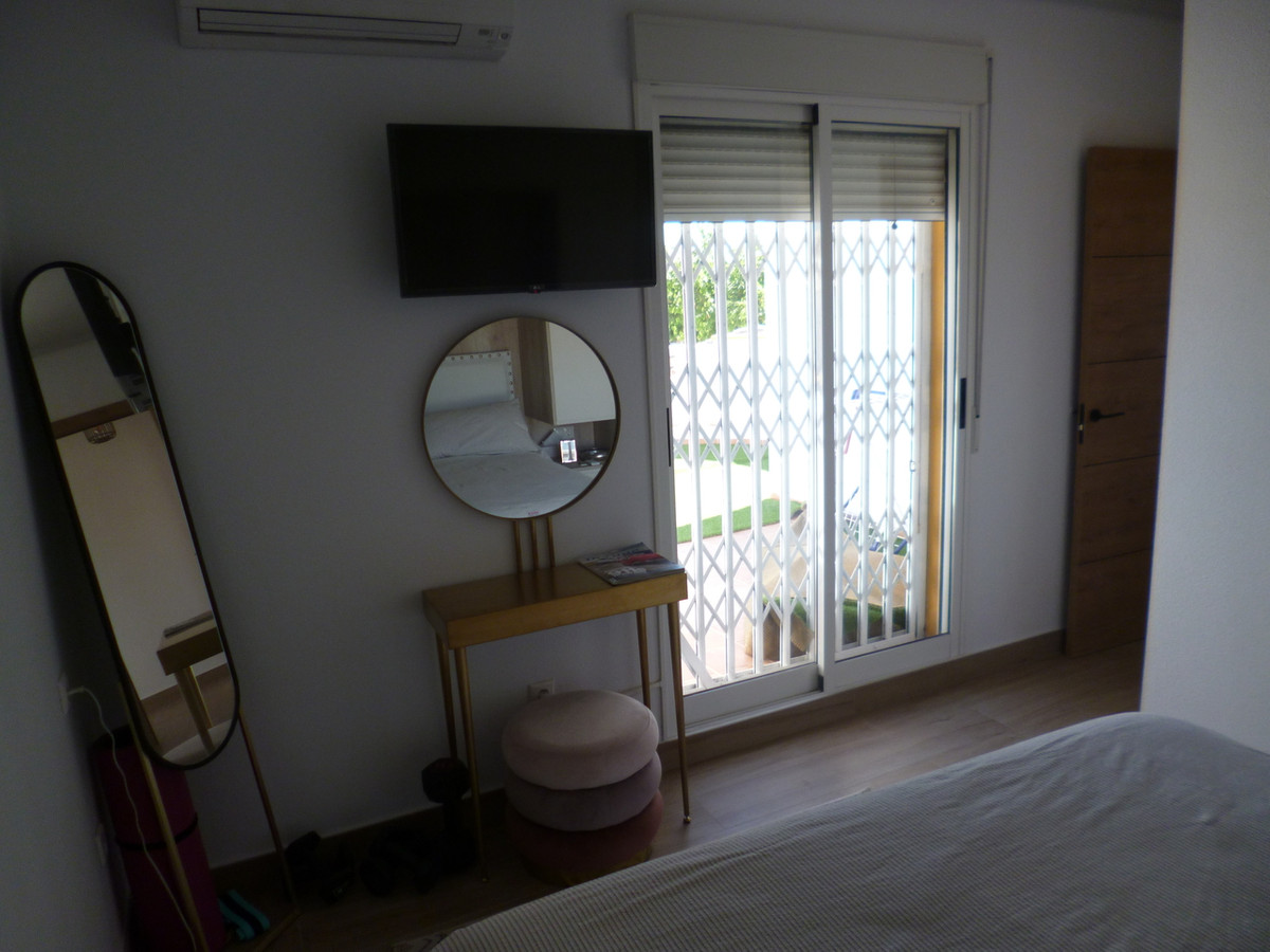 4 Bed Townhouse for sale in Pilar De La Horadada Costa Blanca, Alicante, Spain
