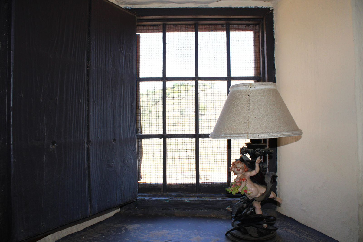 Se vende Finca - Cortijo de 2 dormitorios en Costa Del Sol East, Málaga, España