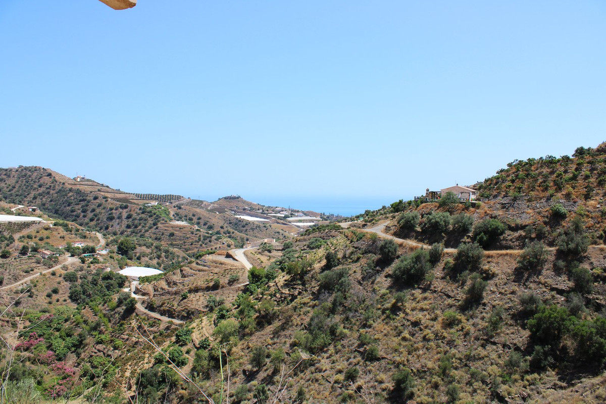 Se vende Finca - Cortijo de 2 dormitorios en Costa Del Sol East, Málaga, España
