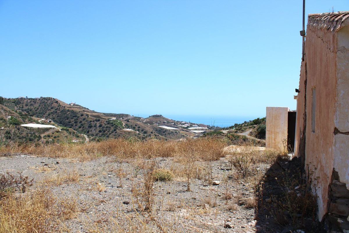 Se vende Finca - Cortijo de 2 dormitorios en Costa Del Sol East, Málaga, España