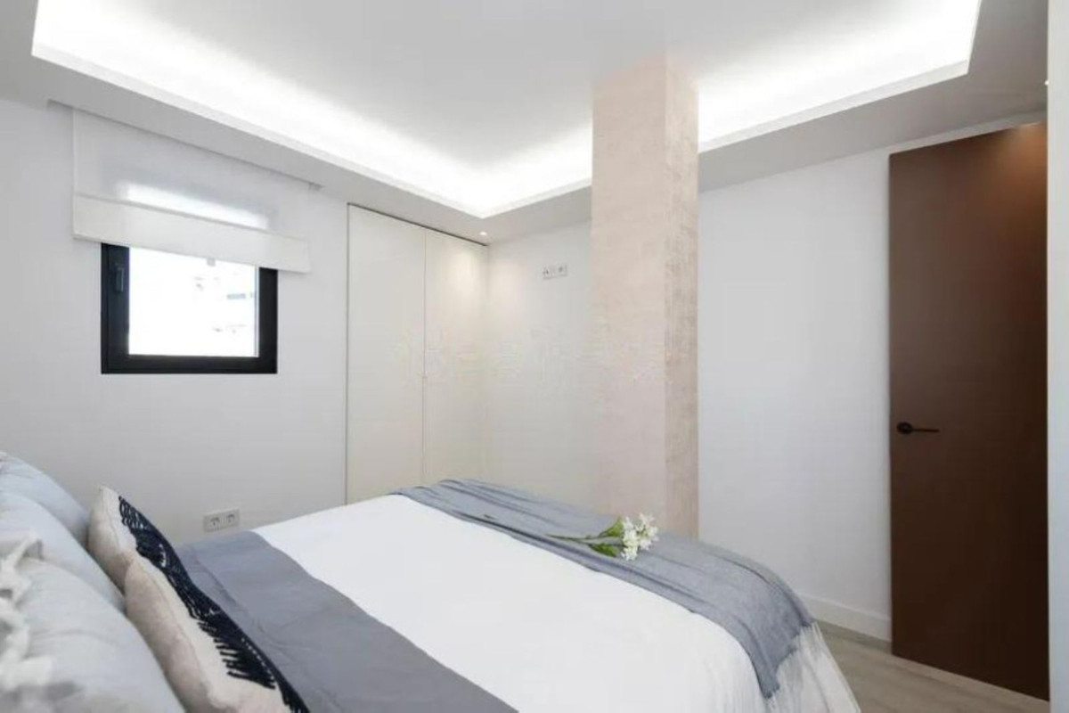 3 Bed Apartment for sale in Puerto Banús Costa Del Sol, Málaga, Spain