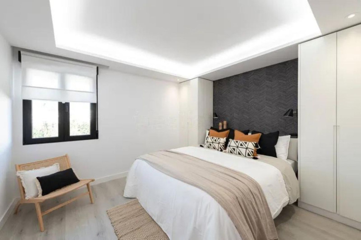 3 Bed Apartment for sale in Puerto Banús Costa Del Sol, Málaga, Spain