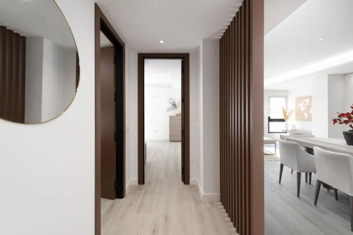3 Bed Apartment for sale in Puerto Banús Costa Del Sol, Málaga, Spain