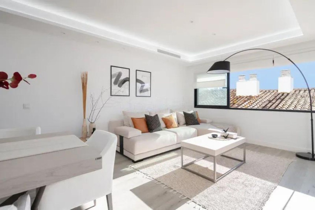 3 Bed Apartment for sale in Puerto Banús Costa Del Sol, Málaga, Spain