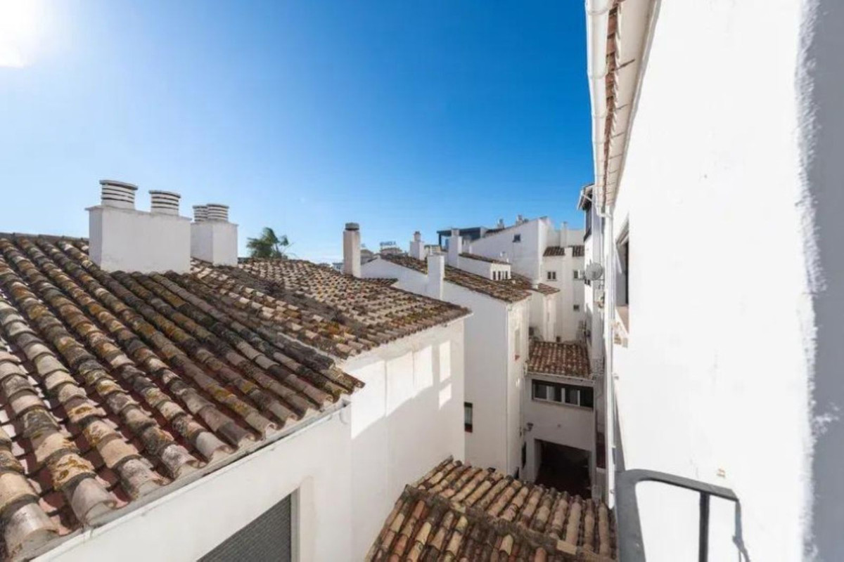 3 Bed Apartment for sale in Puerto Banús Costa Del Sol, Málaga, Spain