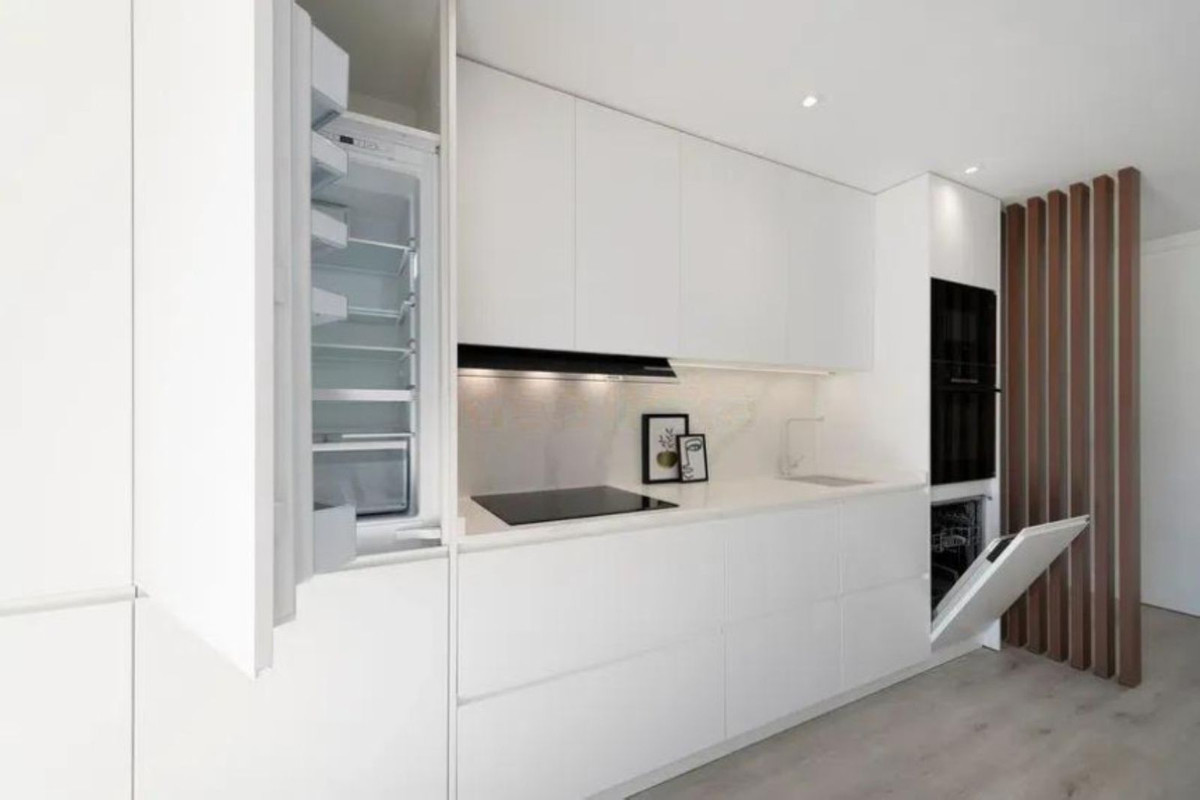 3 Bed Apartment for sale in Puerto Banús Costa Del Sol, Málaga, Spain
