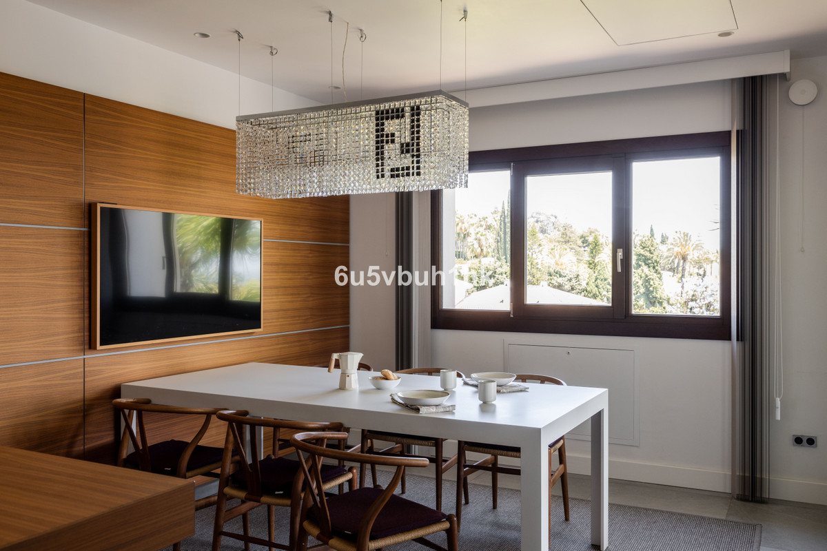 Se vende Villa - Chalet de 7 dormitorios en Costa Del Sol, Málaga, España