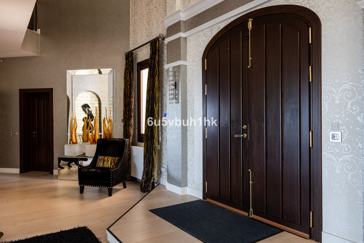 Se vende Villa - Chalet de 7 dormitorios en Costa Del Sol, Málaga, España
