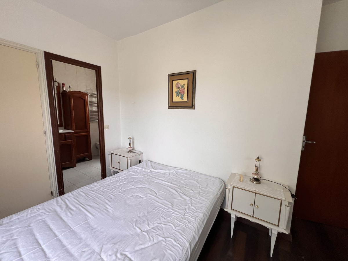 5 Bed Townhouse for sale in Selwo Costa Del Sol, Málaga, Spain