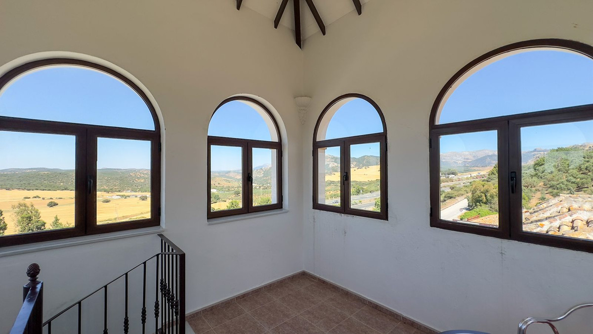Se vende Hotel de 63 dormitorios en Costa Del Sol, Málaga, España