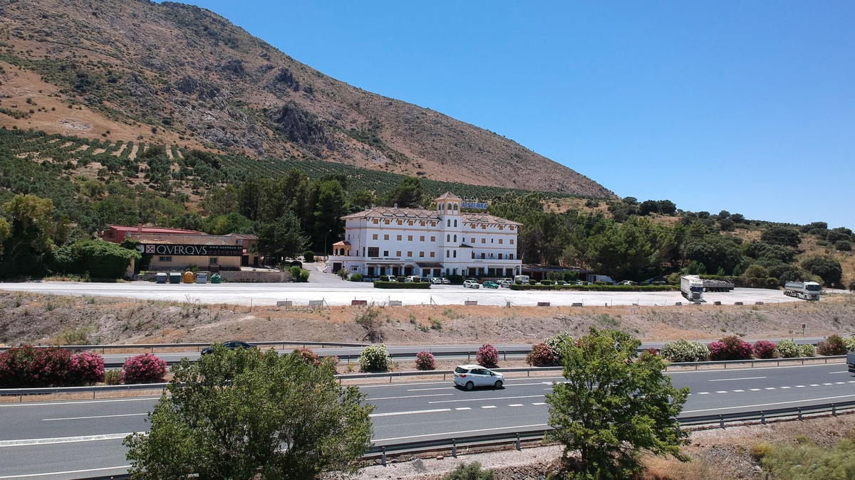 Se vende Hotel de 63 dormitorios en Costa Del Sol, Málaga, España