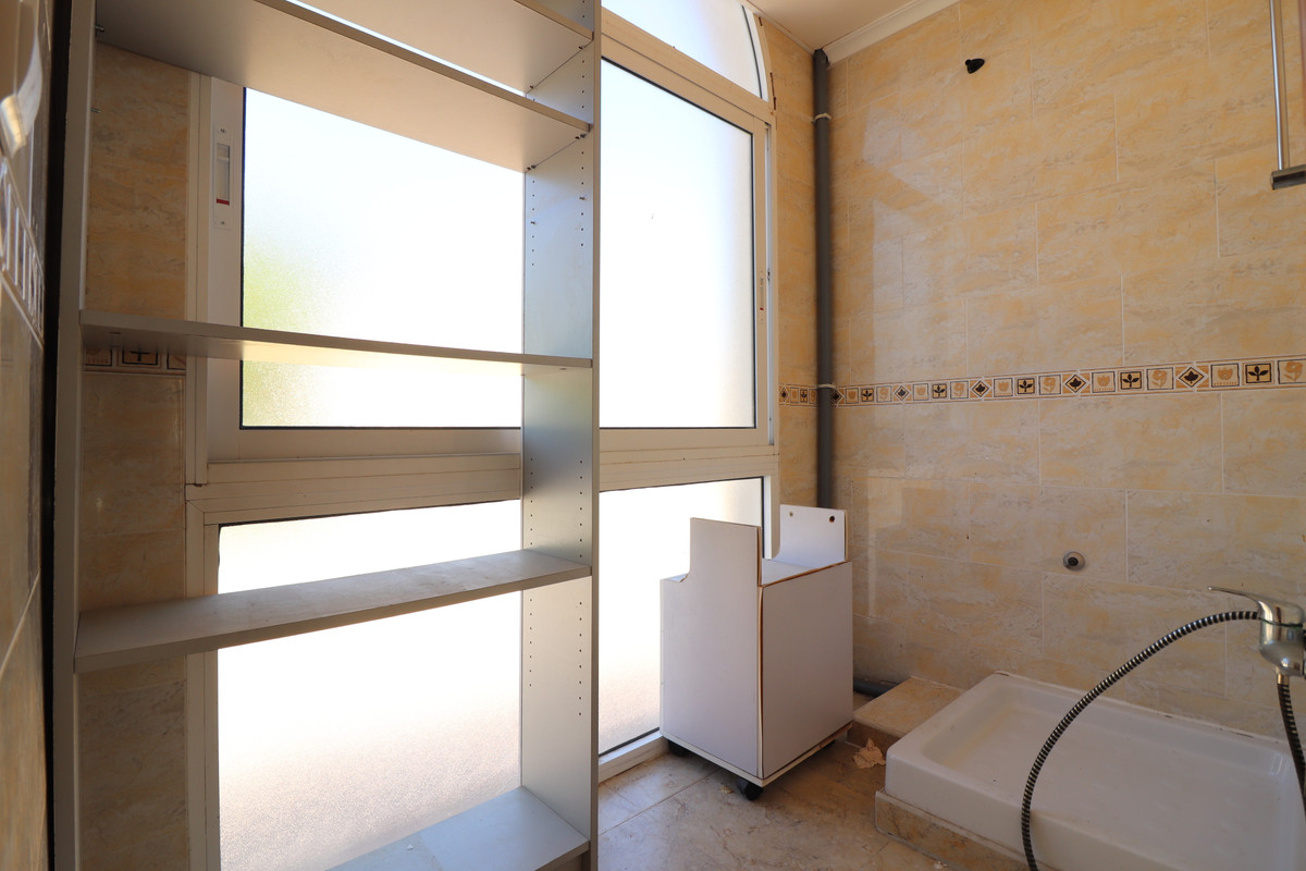Se vende Otro  en Costa Blanca, Alicante, España