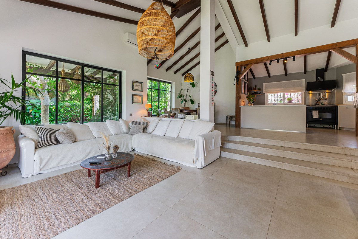 Se vende Villa - Chalet de 4 dormitorios en Costa Del Sol, Málaga, España