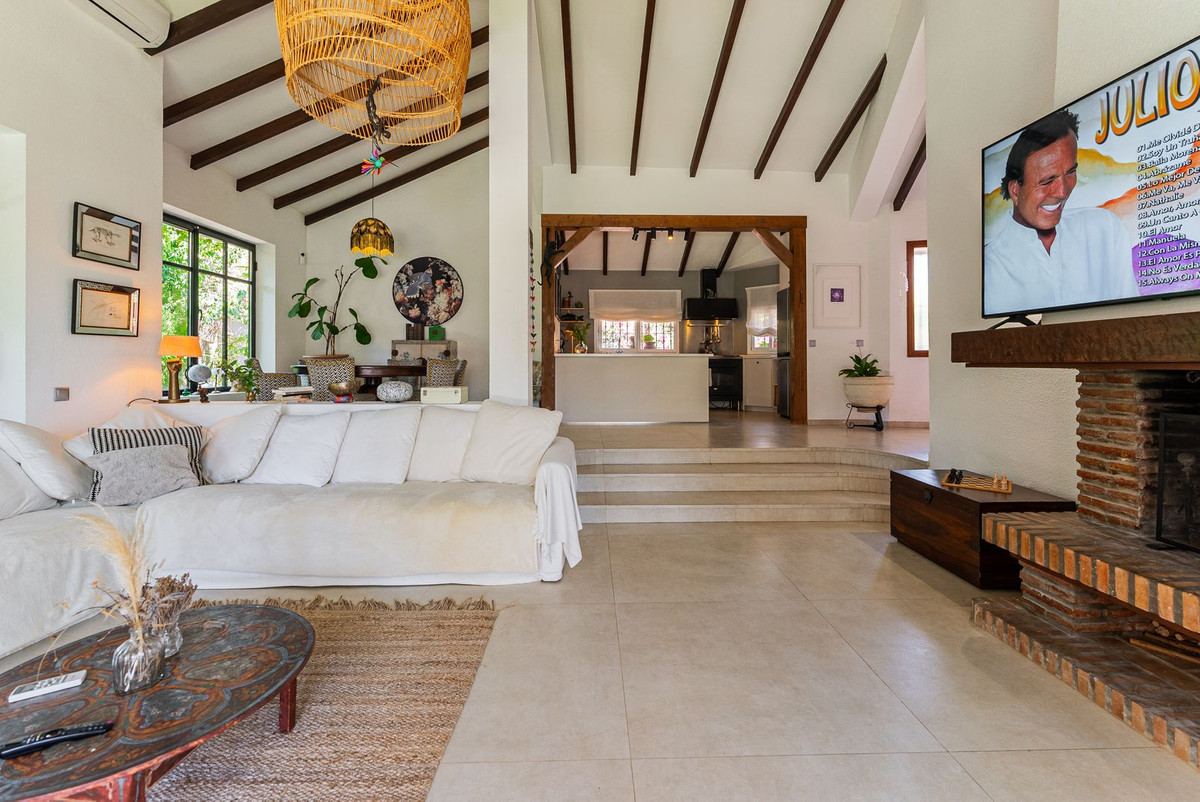 Se vende Villa - Chalet de 4 dormitorios en Costa Del Sol, Málaga, España