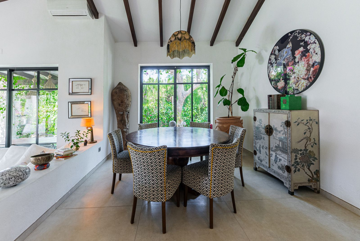 Se vende Villa - Chalet de 4 dormitorios en Costa Del Sol, Málaga, España