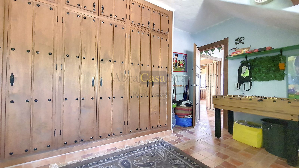 4 Bed Townhouse for sale in Canillas De Albaida Costa Del Sol East, Málaga, Spain