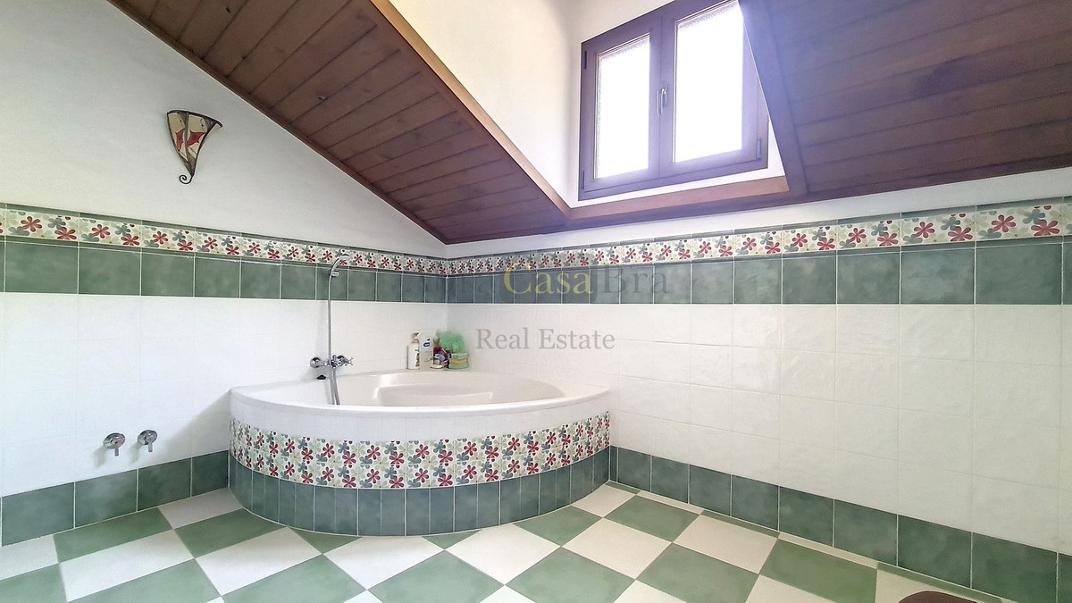 4 Bed Townhouse for sale in Canillas De Albaida Costa Del Sol East, Málaga, Spain