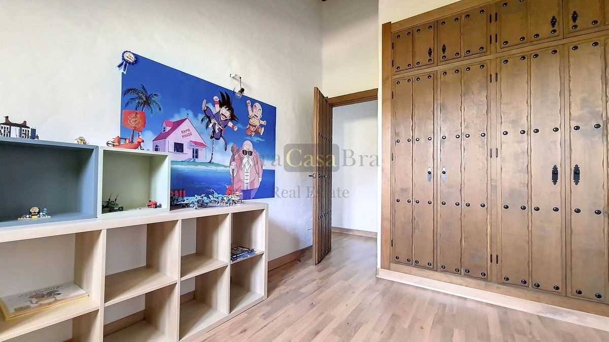 4 Bed Townhouse for sale in Canillas De Albaida Costa Del Sol East, Málaga, Spain