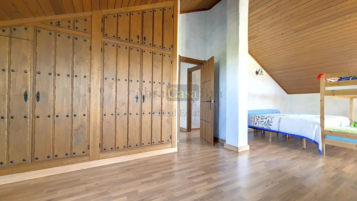 4 Bed Townhouse for sale in Canillas De Albaida Costa Del Sol East, Málaga, Spain