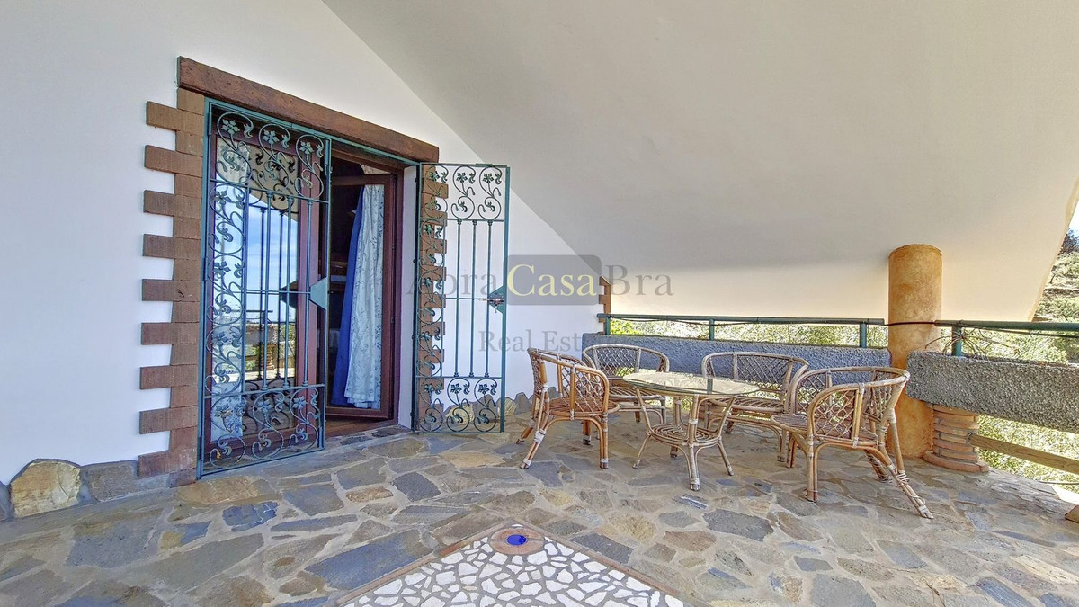 4 Bed Townhouse for sale in Canillas De Albaida Costa Del Sol East, Málaga, Spain