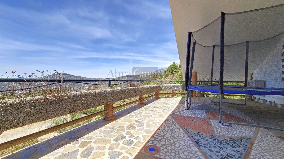 4 Bed Townhouse for sale in Canillas De Albaida Costa Del Sol East, Málaga, Spain