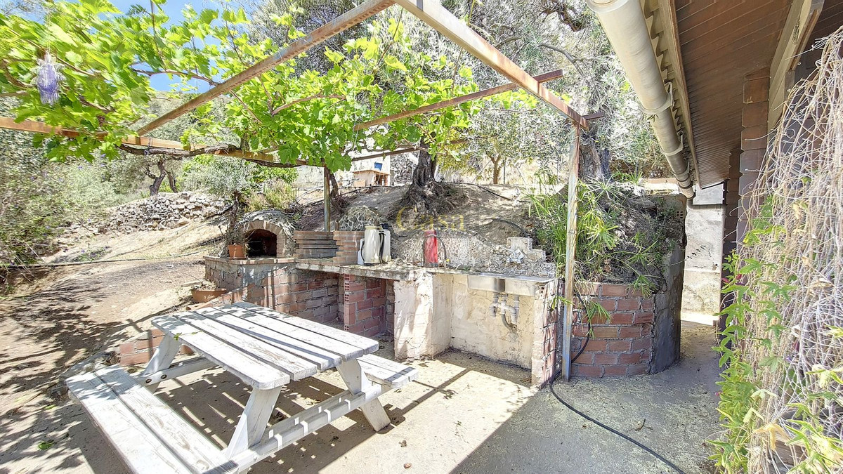 4 Bed Townhouse for sale in Canillas De Albaida Costa Del Sol East, Málaga, Spain