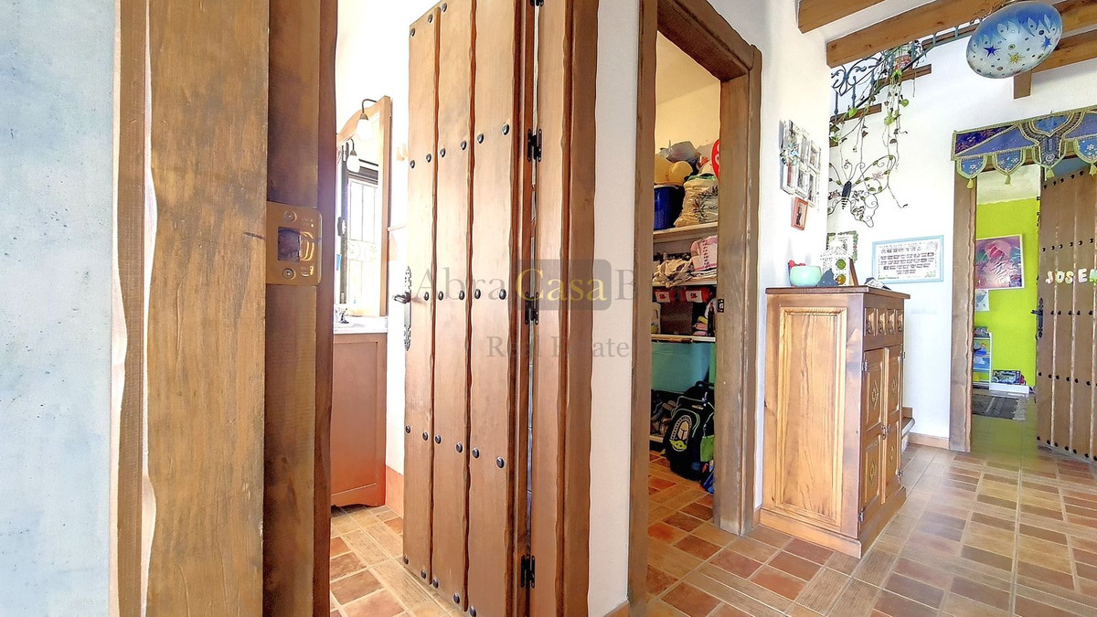 4 Bed Townhouse for sale in Canillas De Albaida Costa Del Sol East, Málaga, Spain