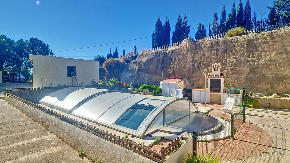 3 Bed Townhouse for sale in Corumbela Costa Del Sol East, Málaga, Spain
