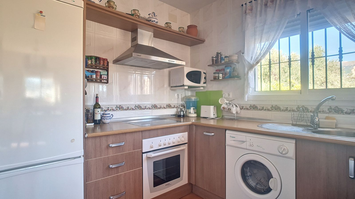 3 Bed Townhouse for sale in Corumbela Costa Del Sol East, Málaga, Spain